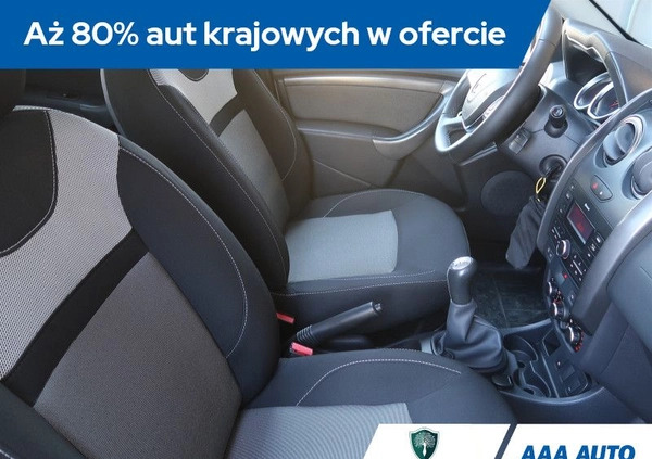 Dacia Duster cena 50000 przebieg: 56425, rok produkcji 2017 z Wschowa małe 211